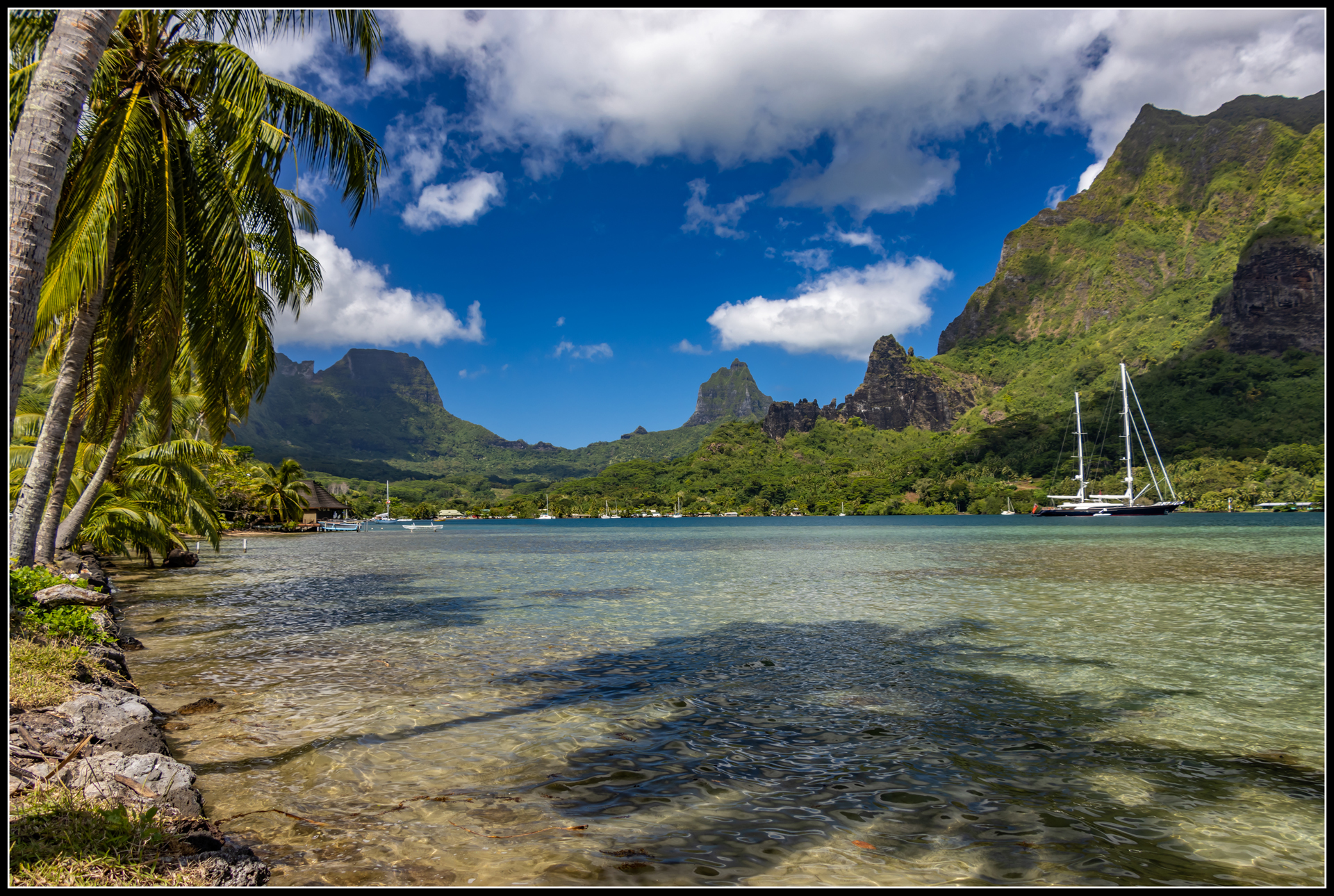 Moorea Explorer Tour de Moorea : explorer l’île entre lagon, montagnes et plages