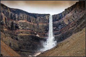 Litlanesfoss et Hengifoss