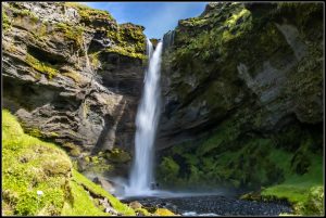 La cascade Kvernufoss